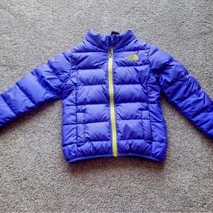 The North Face 550 Puffer - Size 5